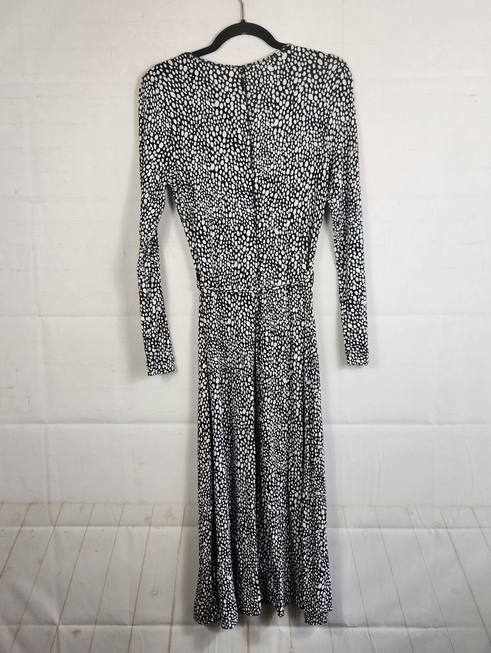 Boden Lucy EcoVero Tie Waist Midi Dress Black White Pebble Print Long Sleeve 4 - Picture 4 of 11